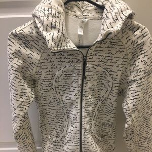 Lululemon scuba black and white printed